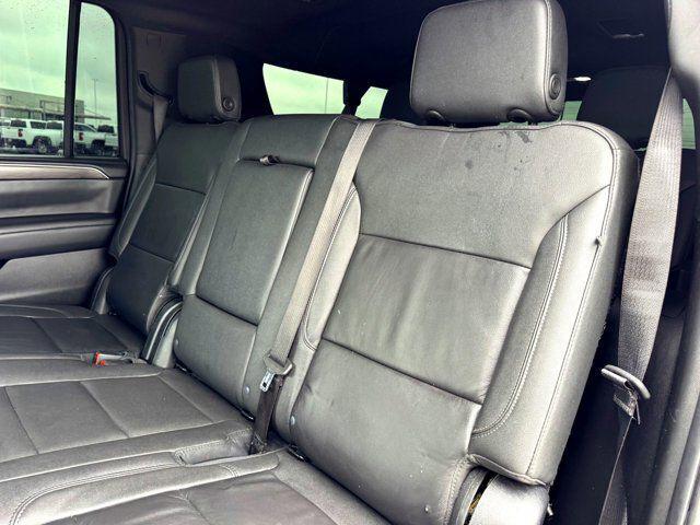 2022 Chevrolet Suburban 2WD LT