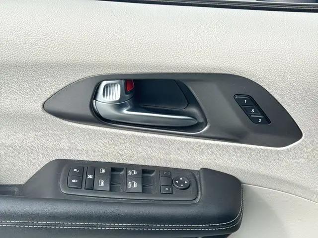 2023 Chrysler Pacifica Touring L AWD