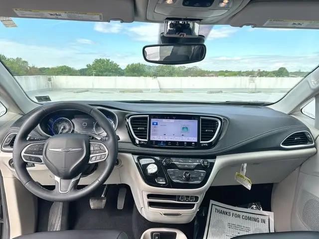 2023 Chrysler Pacifica Touring L AWD