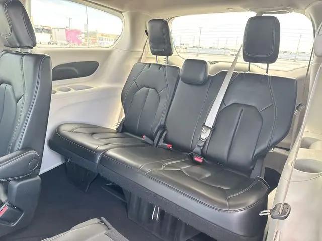 2023 Chrysler Pacifica Touring L AWD