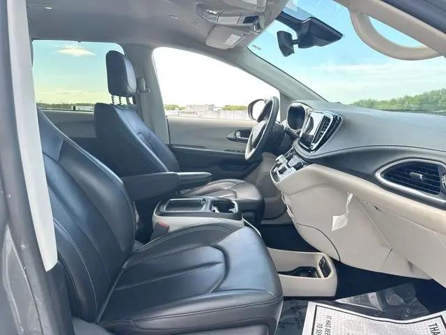 2023 Chrysler Pacifica Touring L AWD