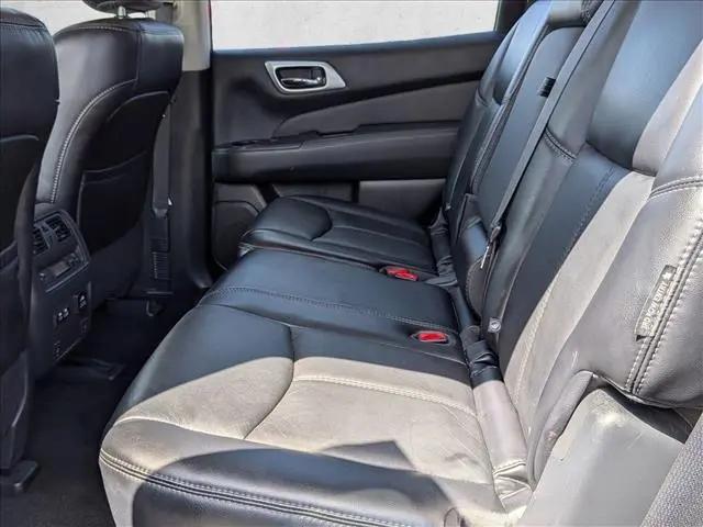 2020 Nissan Pathfinder SL 2WD