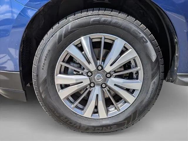 2020 Nissan Pathfinder SL 2WD