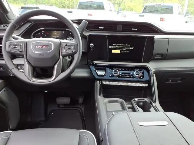 2026 GMC Sierra 2500HD Crew Cab, Standard Bed, AT4X, 4WD