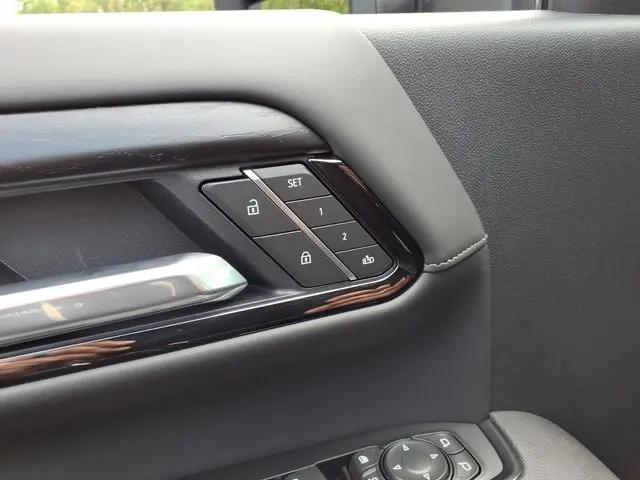 2026 GMC Sierra 2500HD Crew Cab, Standard Bed, AT4X, 4WD