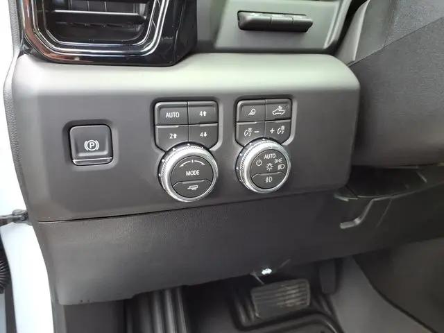2026 GMC Sierra 2500HD Crew Cab, Standard Bed, AT4X, 4WD