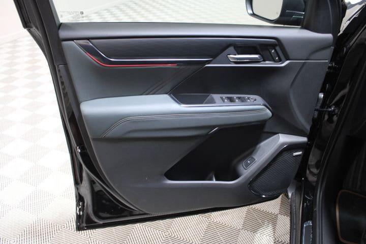 2026 GMC Acadia AT4 AWD