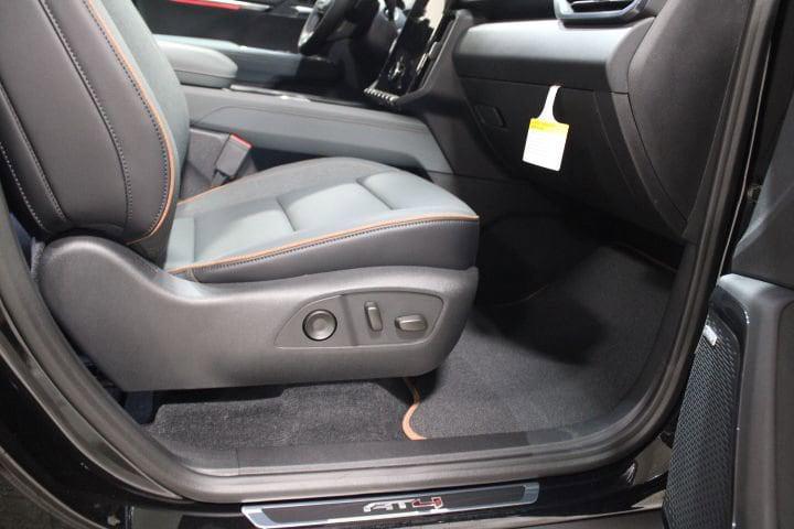 2026 GMC Acadia AT4 AWD