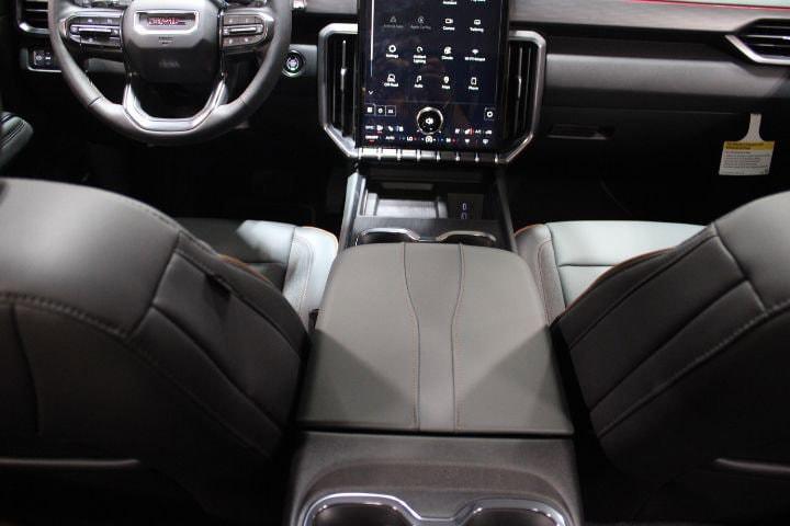 2026 GMC Acadia AT4 AWD
