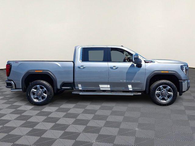 2026 GMC Sierra 2500HD Crew Cab, Standard Bed, SLT, 4WD