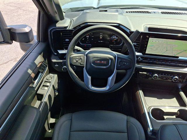 2026 GMC Sierra 2500HD Crew Cab, Standard Bed, SLT, 4WD