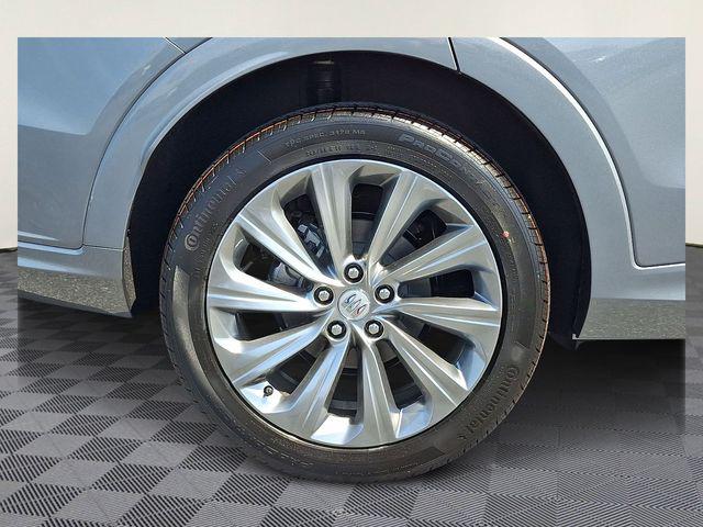 2026 Buick NV Avenir FWD