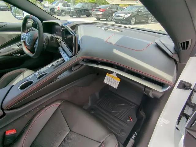 2026 Chevrolet Corvette Stingray Convertible, 2LT, RWD