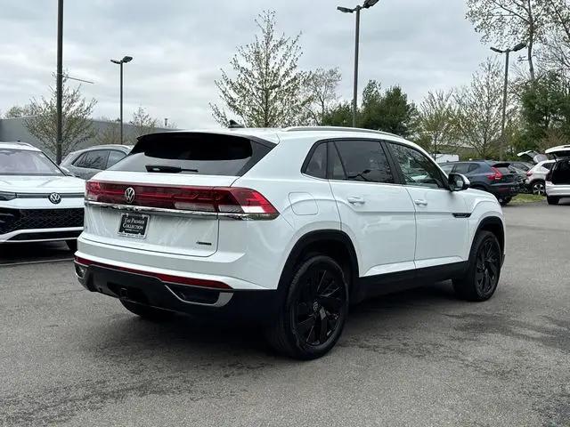 2025 Volkswagen Atlas Cross Sport 2.0T SE w/Technology
