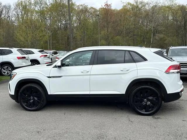 2025 Volkswagen Atlas Cross Sport 2.0T SE w/Technology
