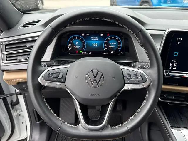 2025 Volkswagen Atlas Cross Sport 2.0T SE w/Technology