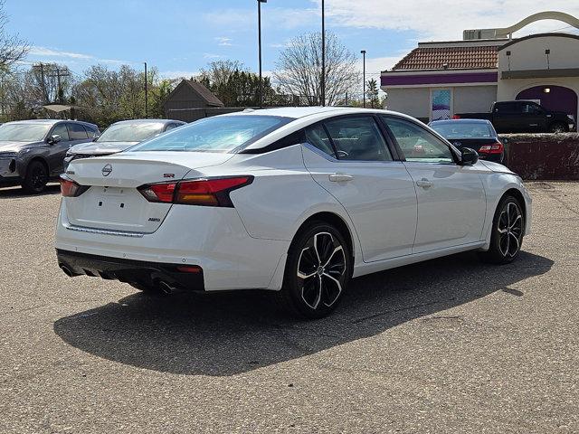 2023 Nissan Altima SR Intelligent AWD