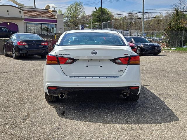 2023 Nissan Altima SR Intelligent AWD