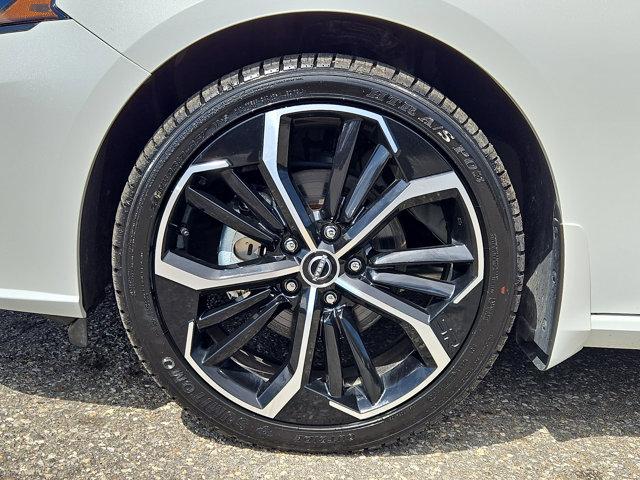 2023 Nissan Altima SR Intelligent AWD