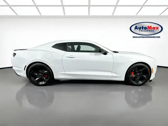 2021 Chevrolet Camaro RWD Coupe LT1