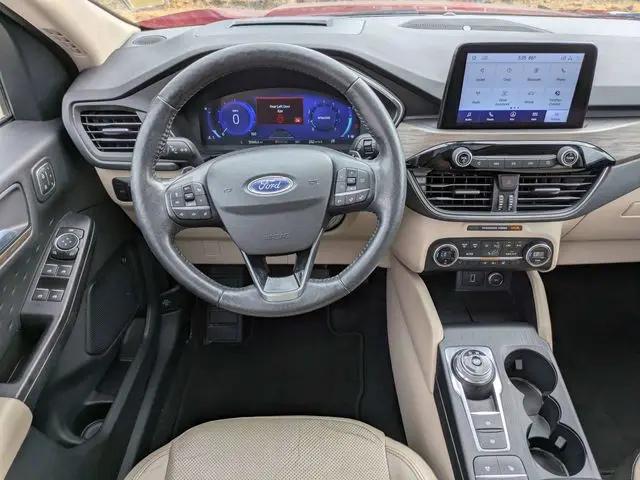 2020 Ford Escape Titanium