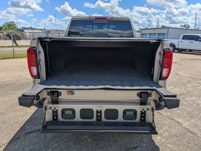 2022 GMC Sierra 1500 4WD Crew Cab Short Box Elevation