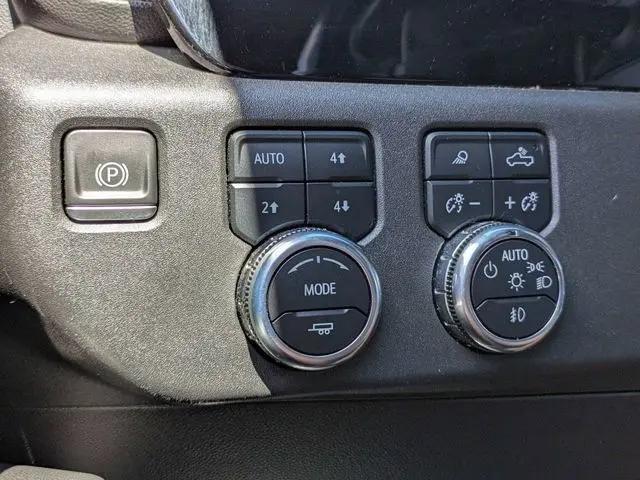 2022 GMC Sierra 1500 4WD Crew Cab Short Box Elevation