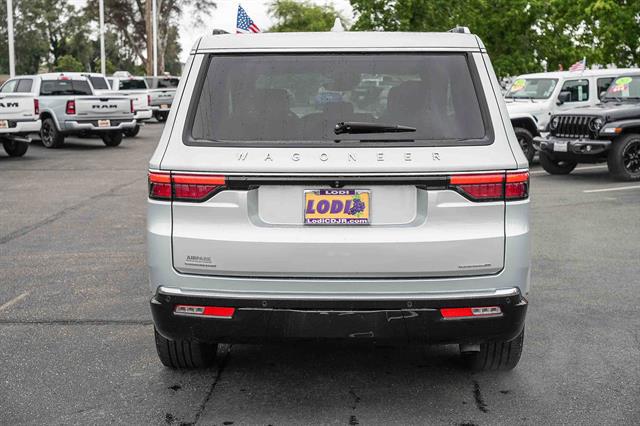 2022 Jeep Wagoneer Series II 4x4