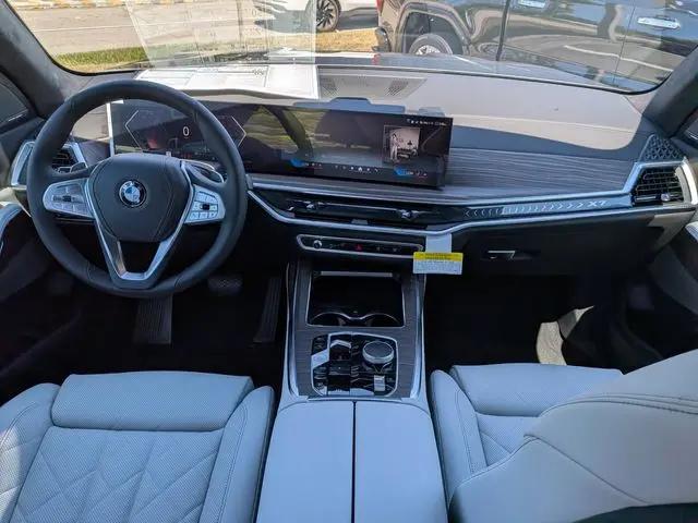 2027 BMW X7 xDrive40i