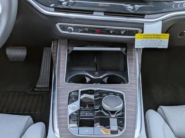 2027 BMW X7 xDrive40i