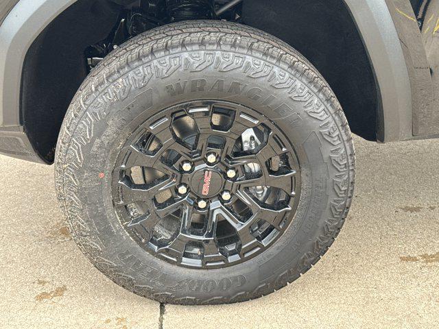2026 GMC Canyon Elevation, 4WD