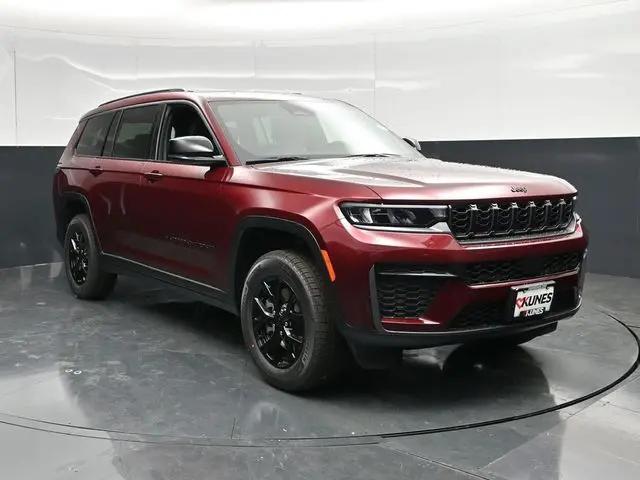 2026 Jeep Grand Cherokee L Altitude 4x4 for sale in Sterling, IL