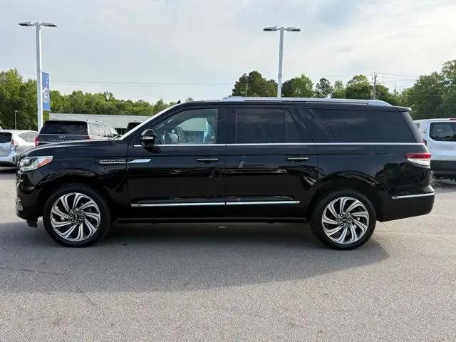 2024 Lincoln Navigator Premiere L