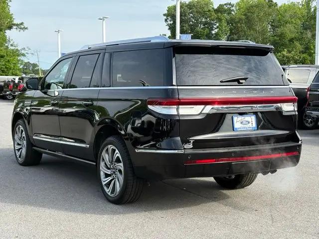 2024 Lincoln Navigator Premiere L