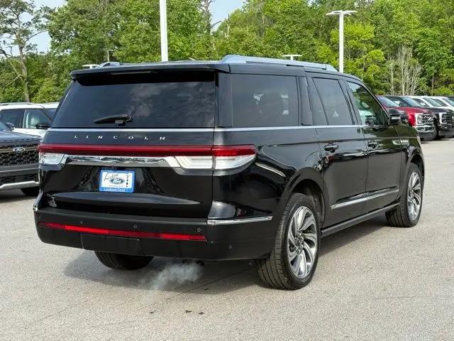 2024 Lincoln Navigator Premiere L