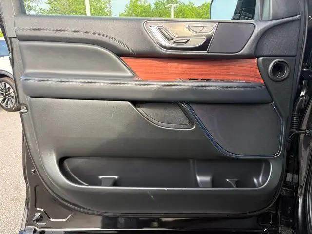 2024 Lincoln Navigator Premiere L
