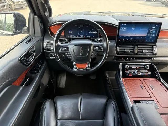 2024 Lincoln Navigator Premiere L