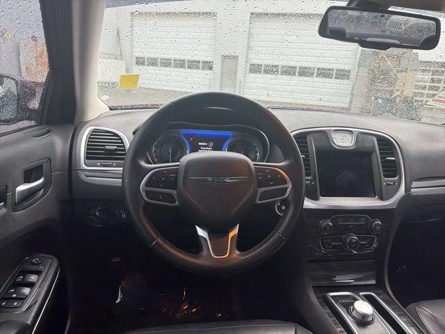 2018 Chrysler 300 Touring L