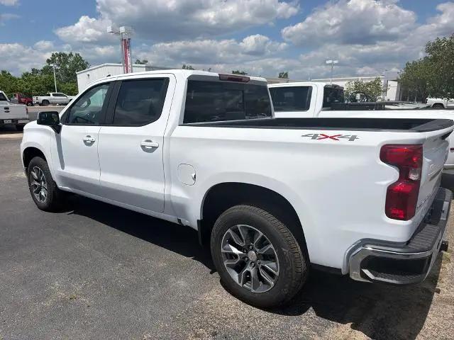 2026 Chevrolet Silverado 1500 4WD Crew Cab Standard Bed LT