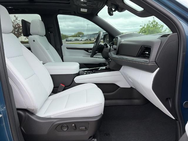 2025 Chevrolet Suburban 4WD Premier