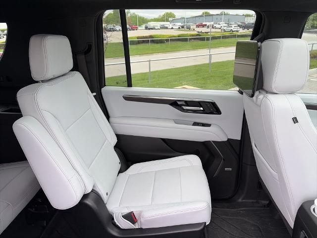 2025 Chevrolet Suburban 4WD Premier