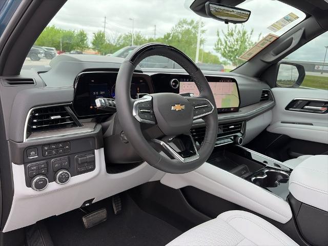2025 Chevrolet Suburban 4WD Premier