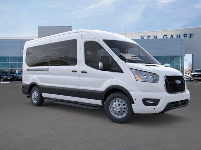 2025 Ford Transit Passenger Wagon XLT
