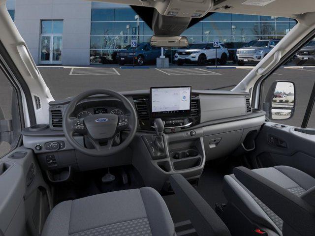 2025 Ford Transit Passenger Wagon XLT