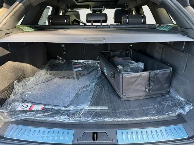 2026 Land Rover Range Rover Velar S