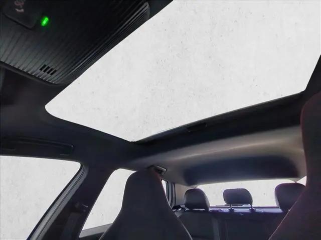 2025 Volkswagen Golf GTI 2.0T SE