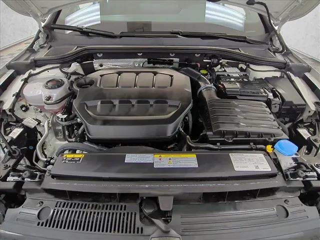 2025 Volkswagen Golf GTI 2.0T SE