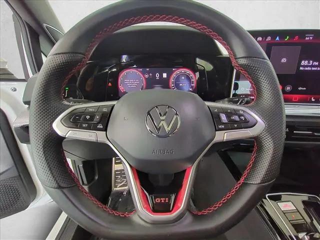 2025 Volkswagen Golf GTI 2.0T SE