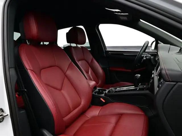 2024 Porsche Macan T