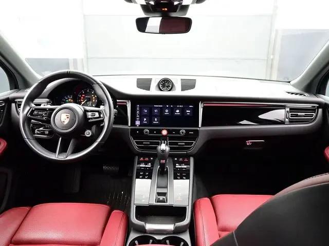 2024 Porsche Macan T